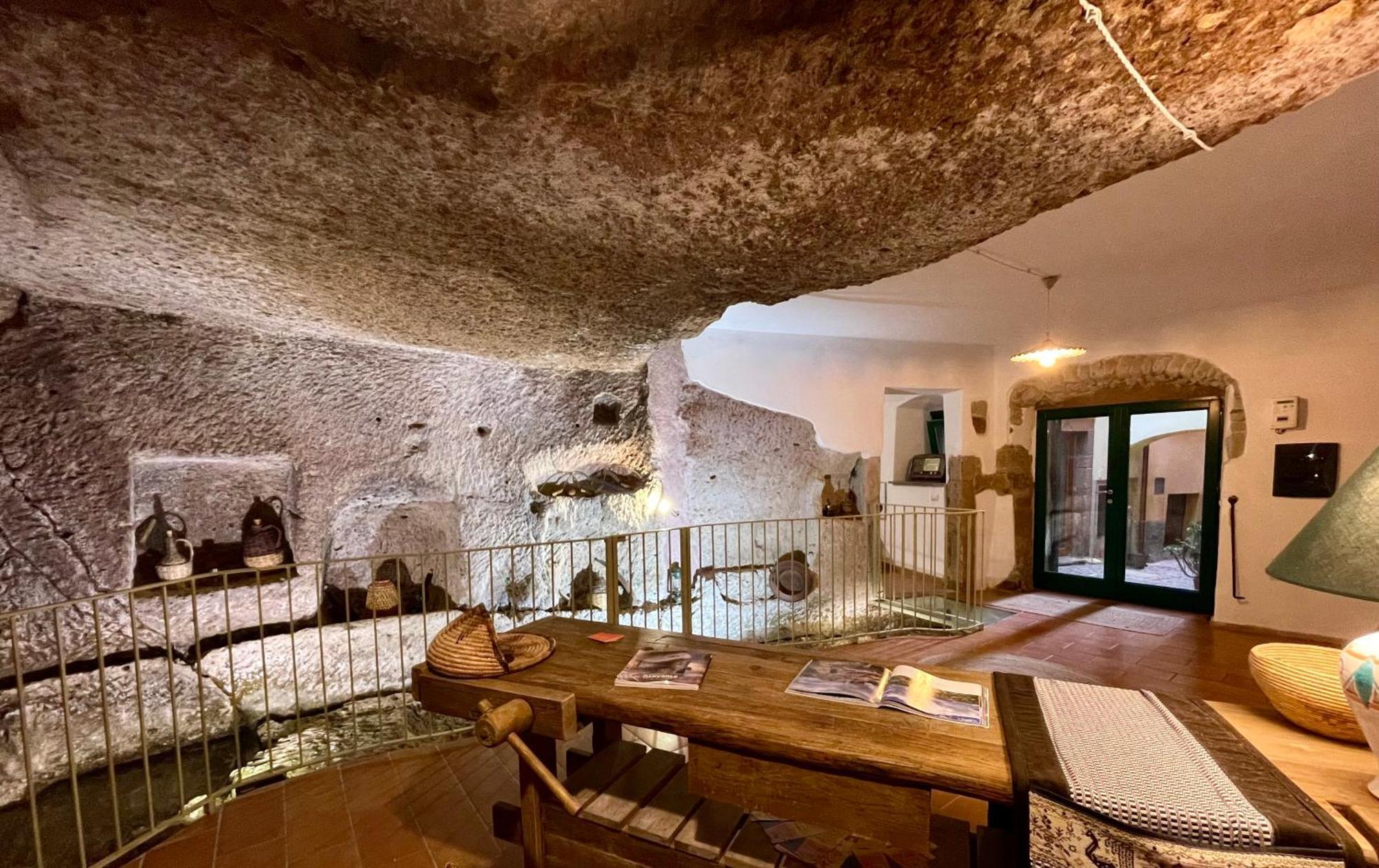 Sardinian Gallery Fonte Боза Екстер'єр фото
